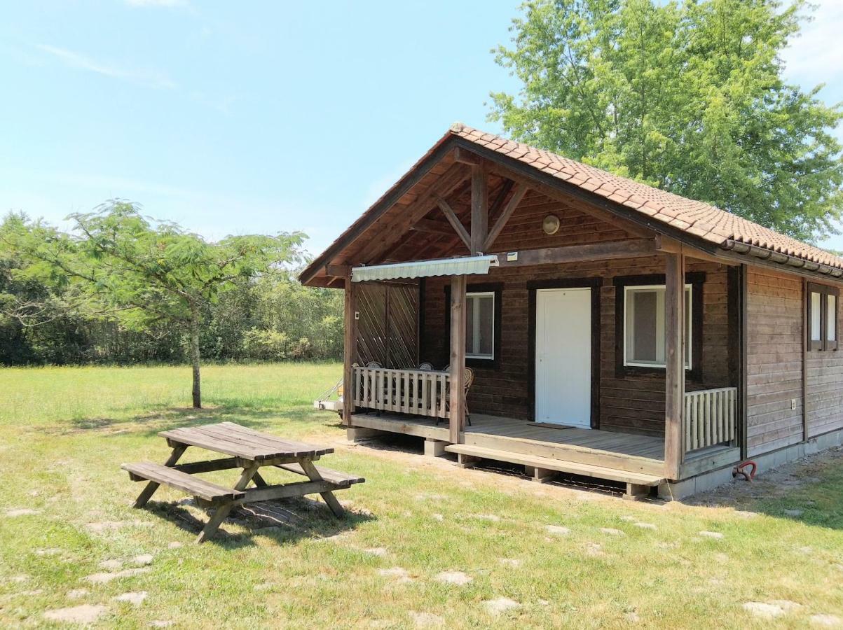 Camping Familial Les Chalets D'Uza Екстериор снимка